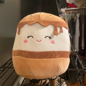 NWT!! S’more Squishmallow Carmellita